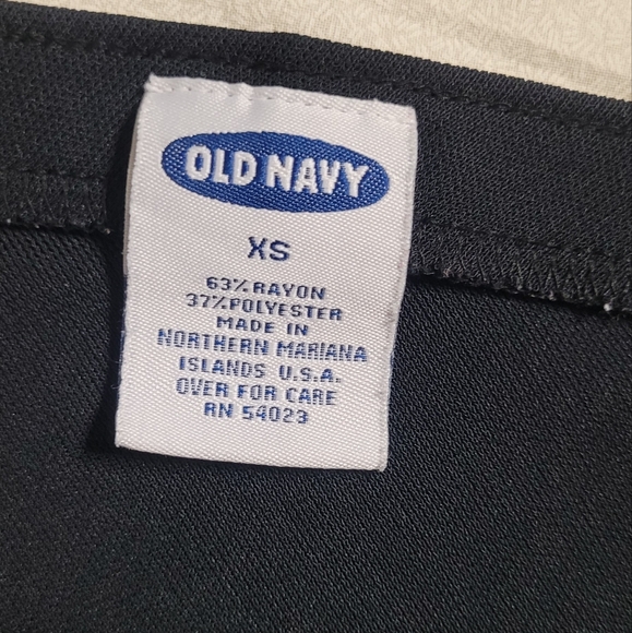 XS Old Navy Black Skirt - Picture 3 of 4